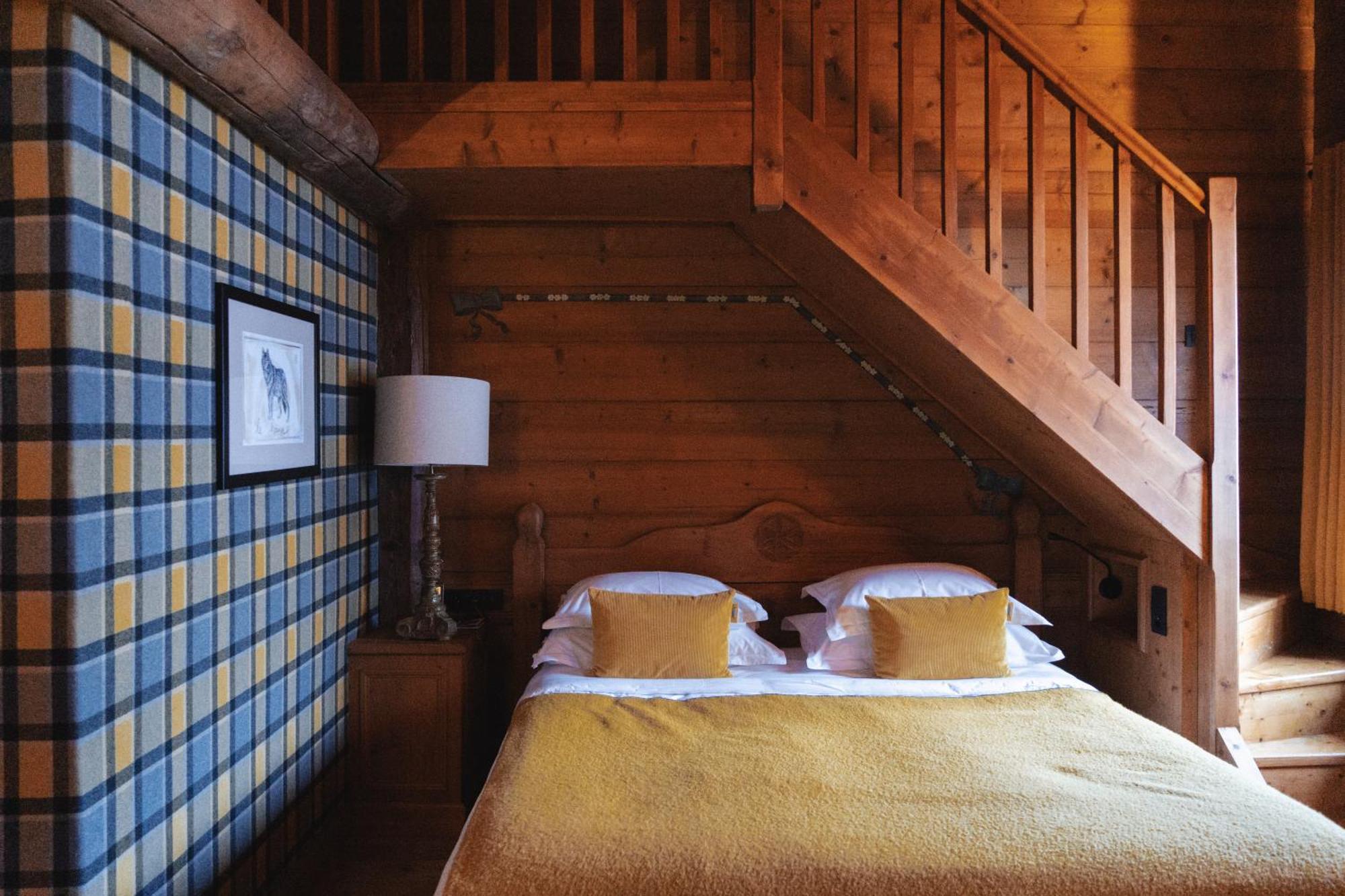 Triple Room,1588055587:JPEG